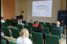 Wystąpienie poszczególnych prelegentów na sali konferencyjnej w siedzibie OIP w Rzeszowie 