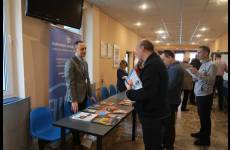 Stoisko Państwowej Inspkcji Pracy podczas konferencji 