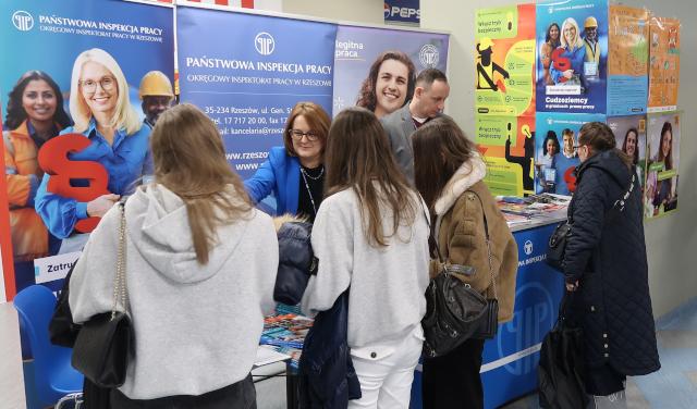 Targi pracy i targi edukacyjne w Rzeszowie