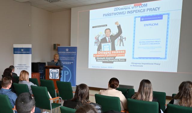 Hybrydowe szkolenie prewencyjne dla pracodawców w ramach programu „Zdobądź Dyplom PIP”